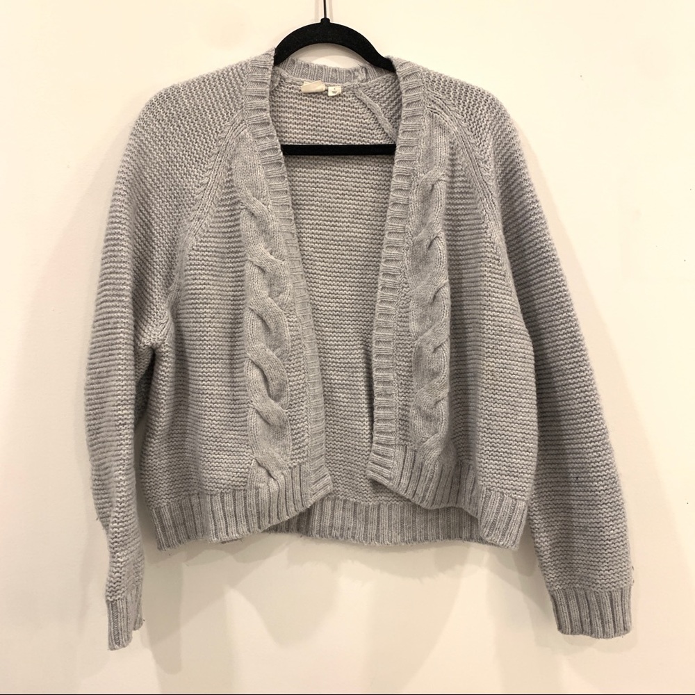 GAP cardigan